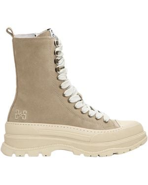2Star Lace-Up Boots - Neutro