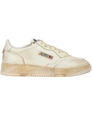 Autry Schoenen ,Wit ,Leer Lage Sneaker