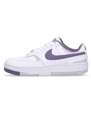 Nike Weiße Low-Top Sneakers Aus Leder