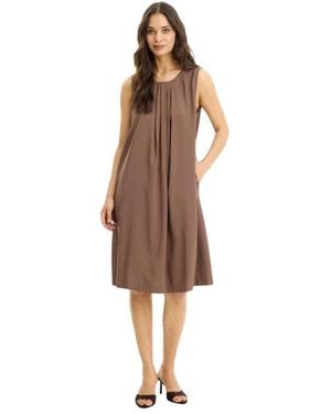 iN FRONT Midi Dresses - Marrón