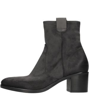 Strategia Heeled Boots - Black