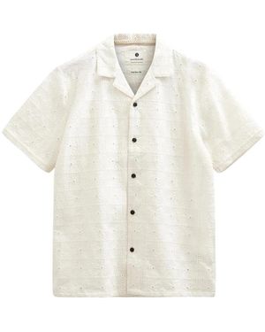 Anerkjendt 902328 Akleader Lace Emb Ss Shirt Tofu - Wit