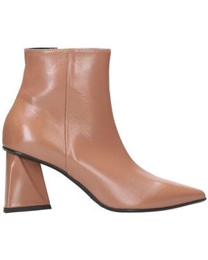 Strategia Heeled Boots - Marrone