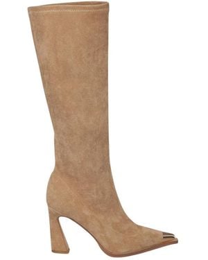 Alma En Pena. Heeled Boots - Brown