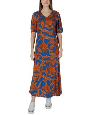 B.Young Maxi Dresses - Rood