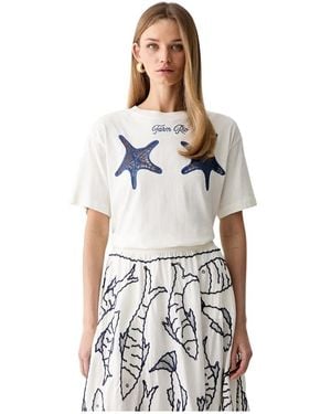 FARM Rio Tops ,Wit ,Katoen T-Shirt Met Sterrenvis-Uitsnijding