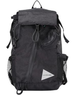 and wander Backpacks - Noir