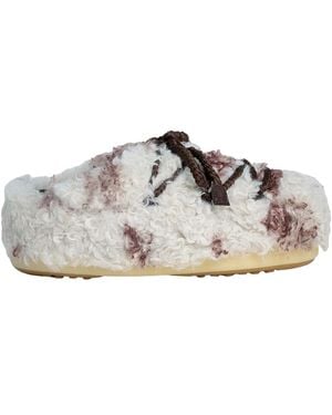Moon Boot Slippers - White