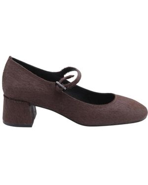 Bibi Lou Court Shoes - Brown