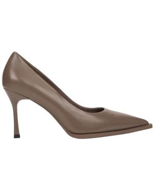 ESTRO Pumps Met Puntige Neus - Grijs