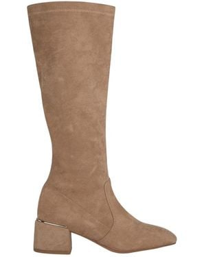 Alma En Pena. Heeled Boots - Brown