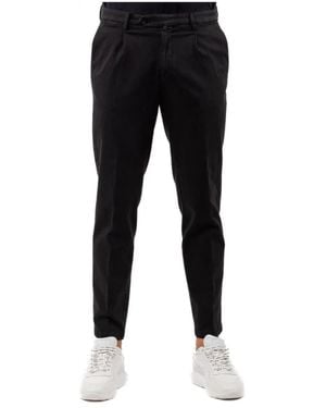 BRIGLIA Slim-Fit Trousers - Zwart