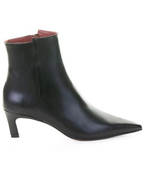 Roberto Festa Pointed Toe Kitten Heel Enkellaarsjes - Zwart