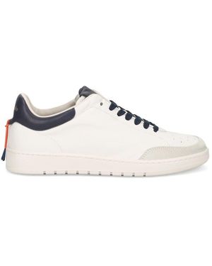 Barracuda Sneakers - White