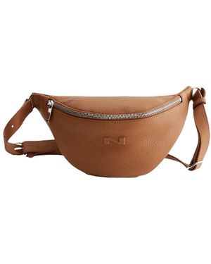 Nathan-Baume Tassen ,Bruin ,Small Derby