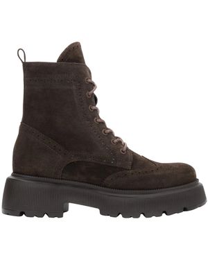ESTRO Schoenen ,Bruin ,Suède Premium Italiaanse Velours Enkellaarzen Met Folk Perforaties
