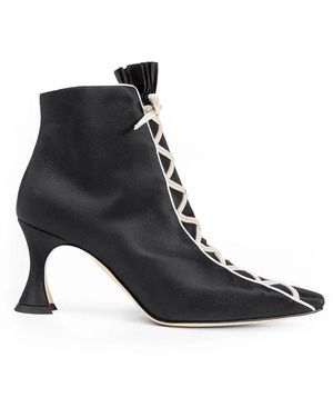 Manolo Blahnik Schoenen ,Zwart ,Leer Nolhac Enkellaarsjes