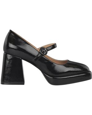 Alma En Pena. Court Shoes - Black