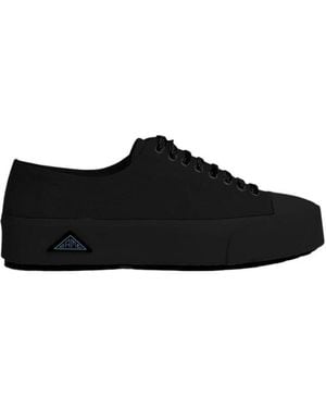 OAMC Trainers - Black