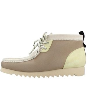 Clarks Lace-Up Boots - Neutro