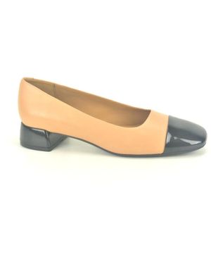 Pedro Miralles Schoenen ,Bruin ,Elegante Zwarte Kamelen Pump Schoenen - Naturel