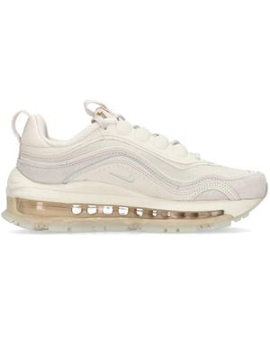 Nike Trainers - White