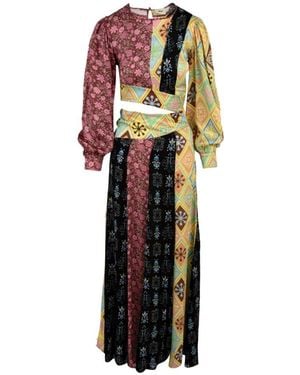 Akep Maxi Dresses - Black