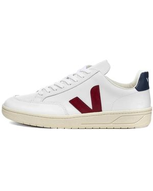 Veja Trainers - White