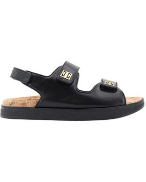 GIVENCHY Woman Flat sandals Black【関税送料込】 GIVENCHY Women 4G Plaque Logo Flat Sandals in Black SHW