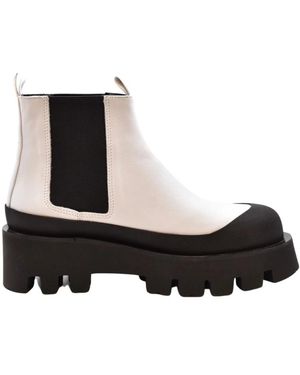 Paloma Barceló Chelsea Boots - Black