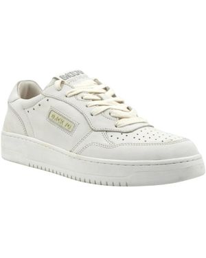 Back70 Trainers - White