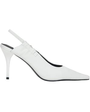 ESTRO Pumps - White