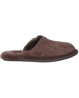 UGG Slippers - Marrón