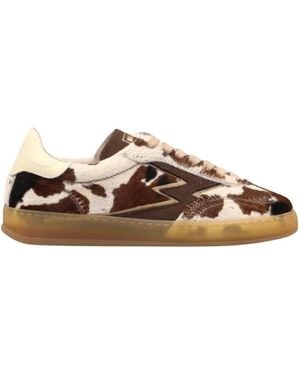 MOA Sneakers - Brown