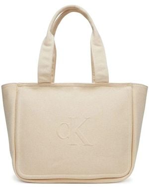 Calvin Klein Stilvolle Taschen Kollektion - Natur