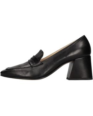 Pomme D'or Court Shoes - Black