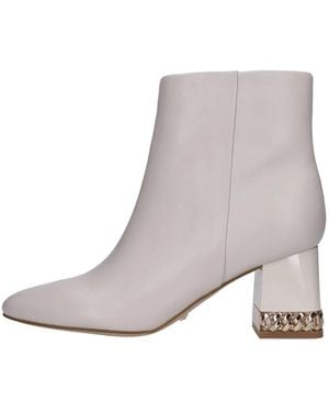 Guess Laarzencreme - Grijs