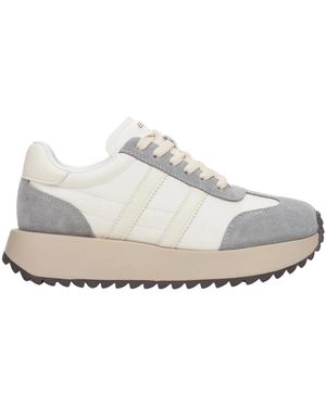ESTRO Trainers - White