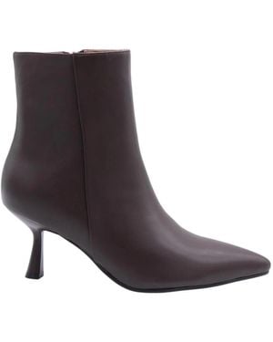 Bibi Lou Heeled Boots - Bruin