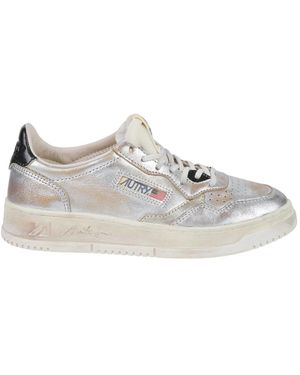 Autry Schoenen ,Grijs ,Platte Schoenen - Wit