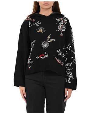 Akep Hoodies - Black