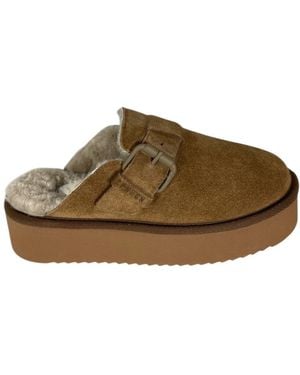 Copenhagen Shoes Wildleder Lammfell Mule Hausschuhe Braun