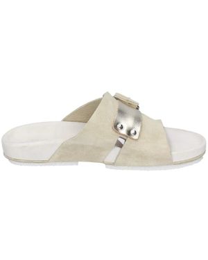 Moma Sliders - White
