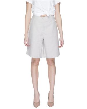 Vero Moda Bermuda loose collezione primavera/estate - Grigio
