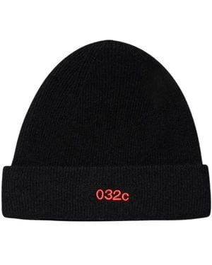 032c Beanies - Black