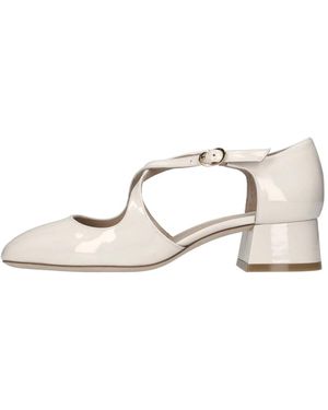Stuart Weitzman Clem 35 Pump - Metallic