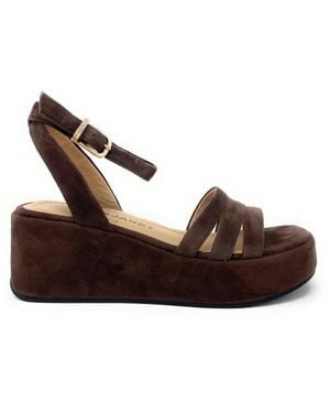 Janet & Janet Wedges - Brown