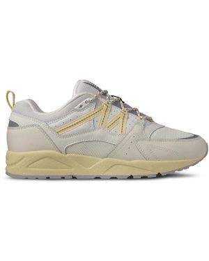 Karhu Sneakers - Grijs