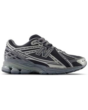New Balance Sneakers - Gray