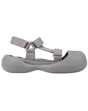 Camper Flat Sandals - Metallic